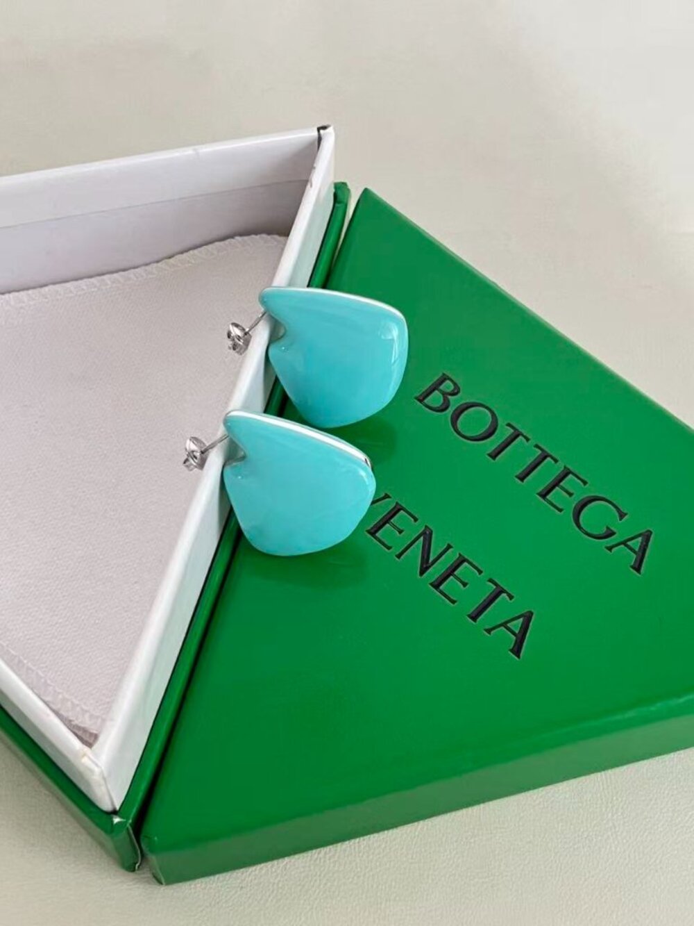 ⛩️Bottega Veneta Stud earrings
